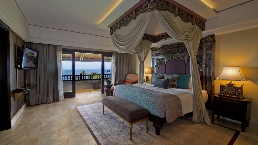 Ocean View Suite
