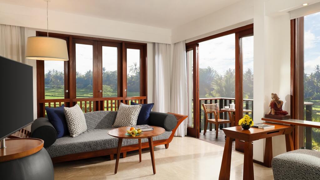 Impressive Forest Corner Suite