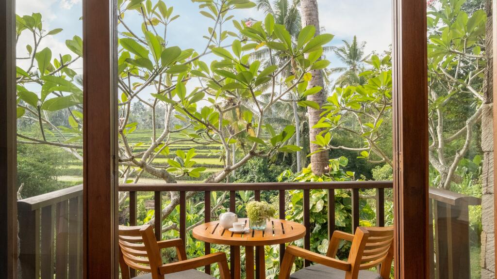 Impressive Forest Corner Suite