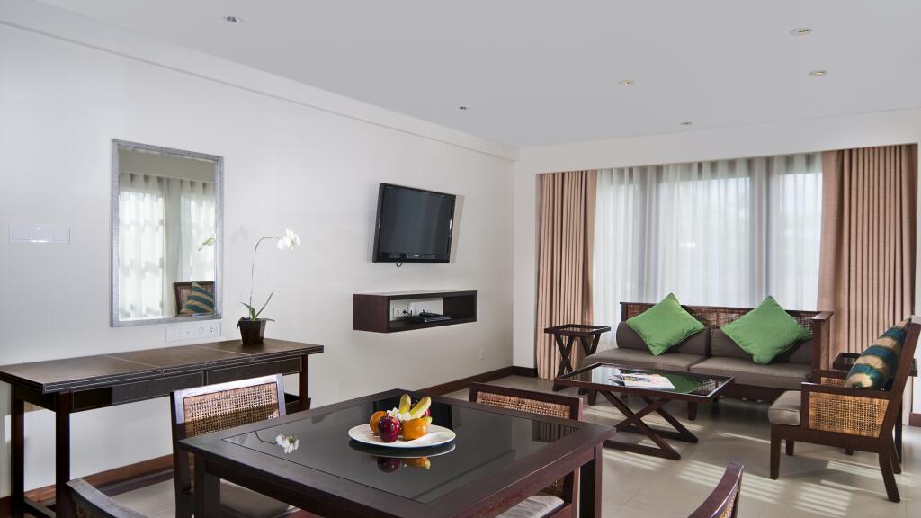1 Bedroom Balcony Suite