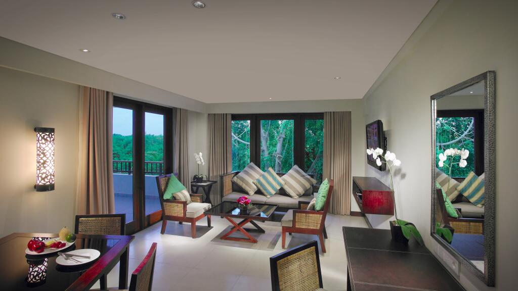 1 Bedroom Balcony Suite