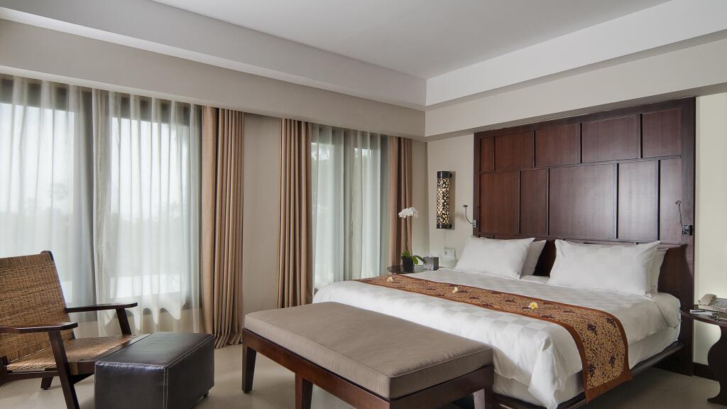 2 Bedroom Balcony Suite
