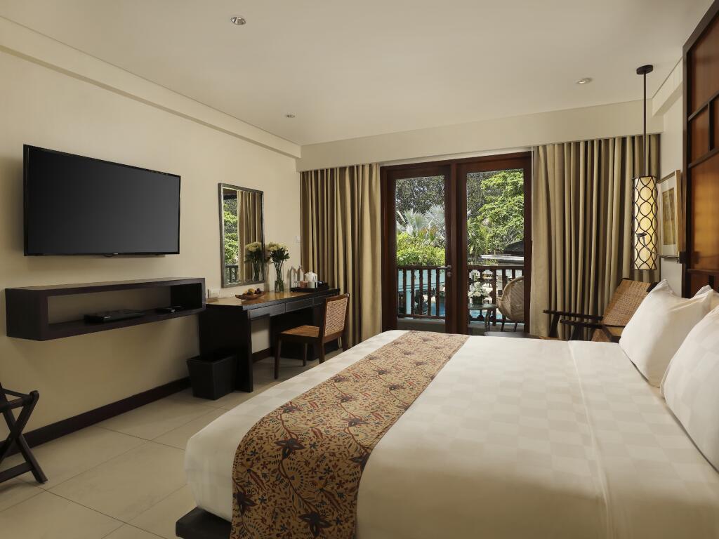 Deluxe Lagoon View Room