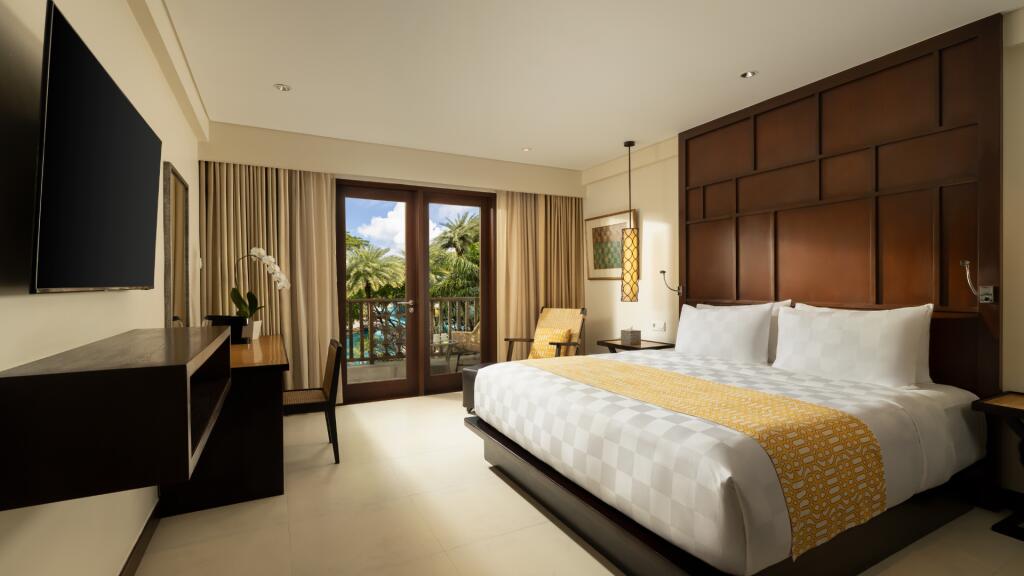 Deluxe Lagoon View Room