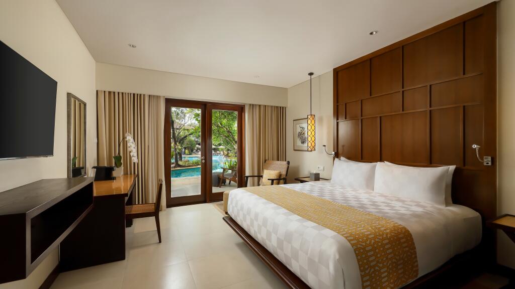 Lagoon Access Room
