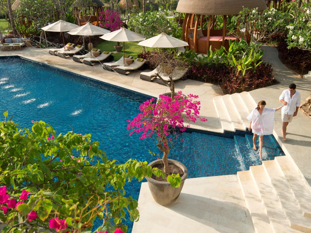 RIMBA Cabana Pool