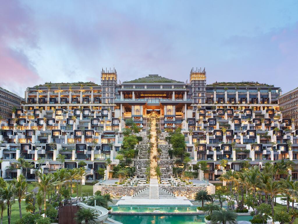 Majestic 5 Star Bali Getaway