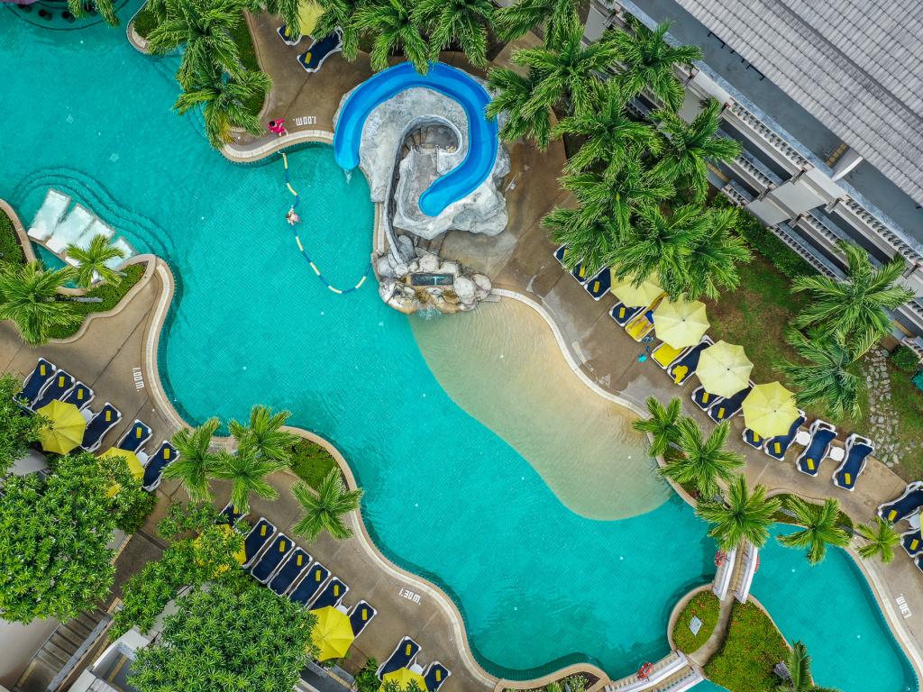Early Bird Phuket Getaway: 27% Off