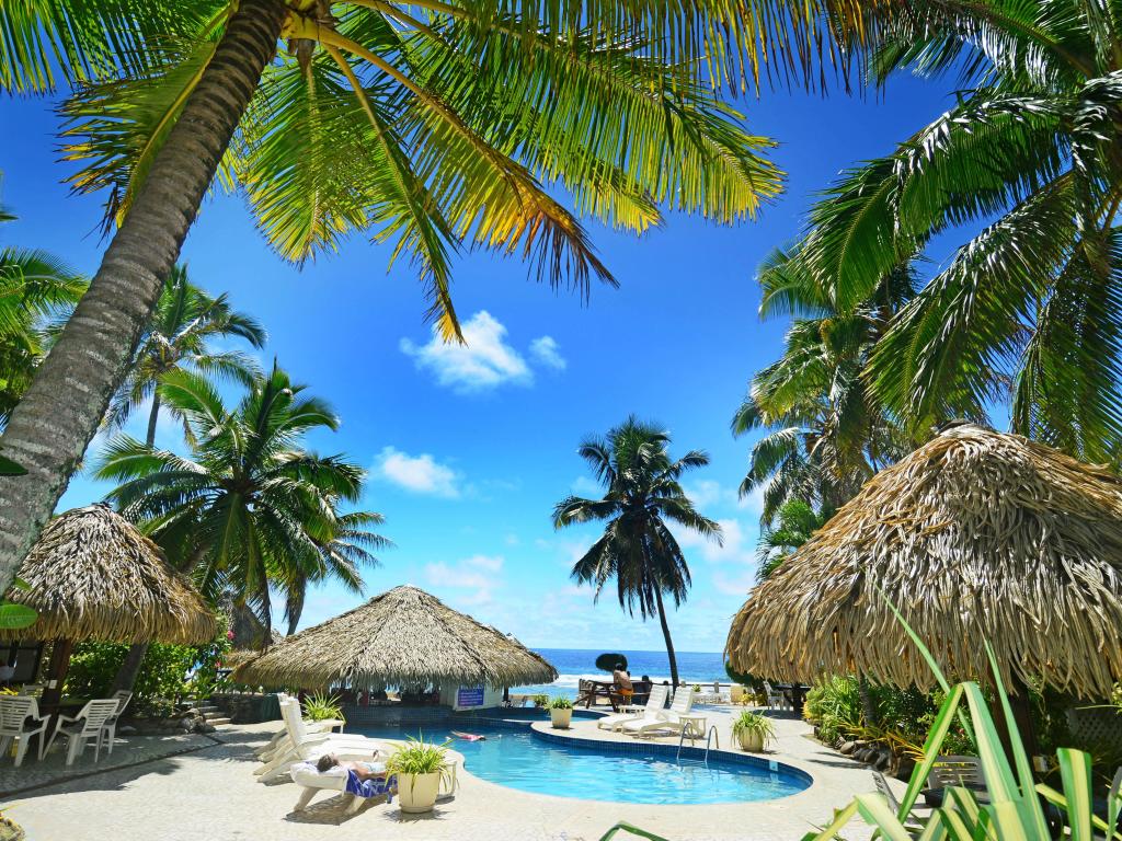 Couples Escape: Hot Rate + Bonus Credit