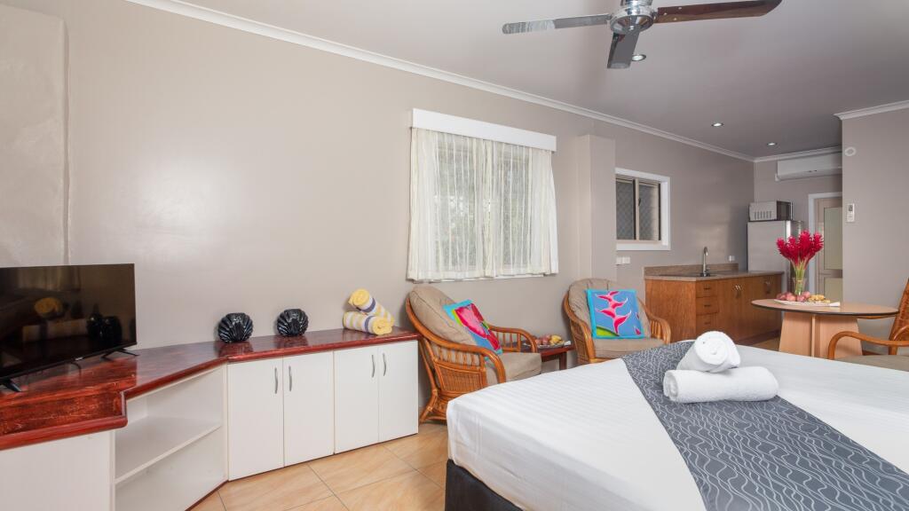 Studio Beachfront Apartment