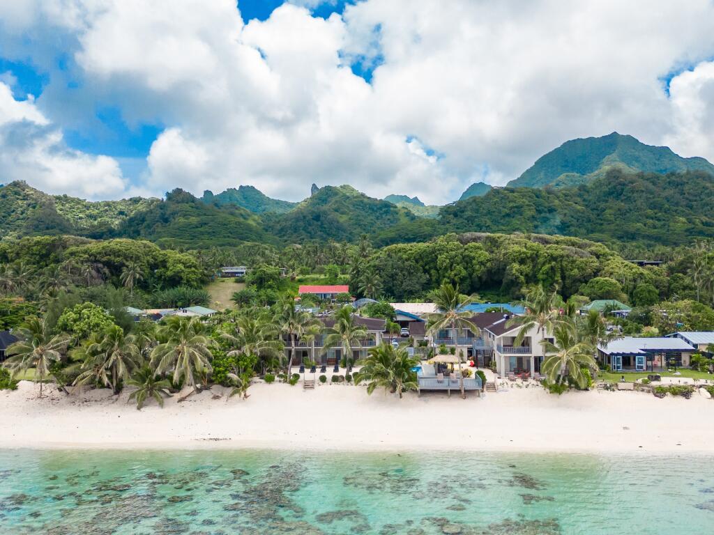 Island Paradise: Free Night + Bonus Tour