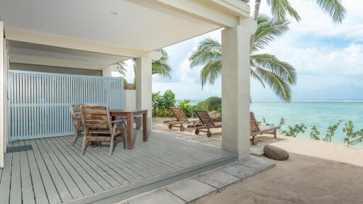 Studio Beachfront Apartment