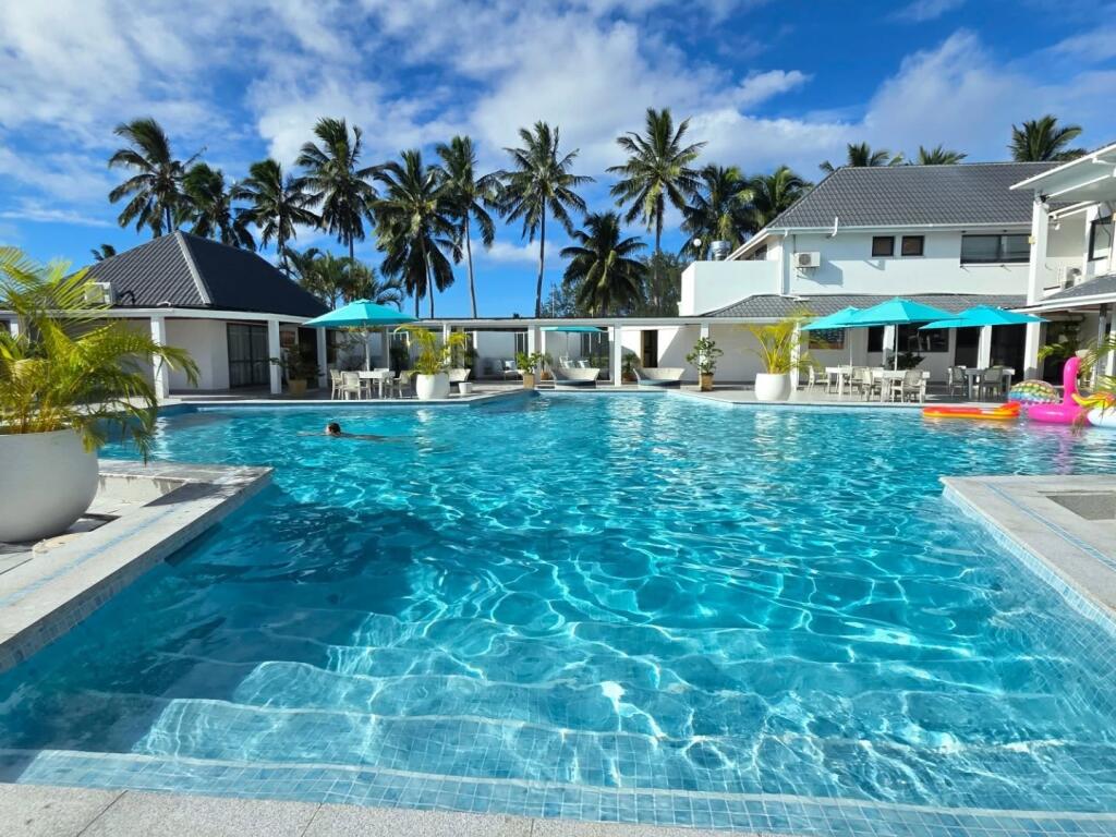 Adults Only Paradise: Save up to 39%