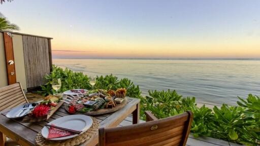 Beachfront Dining