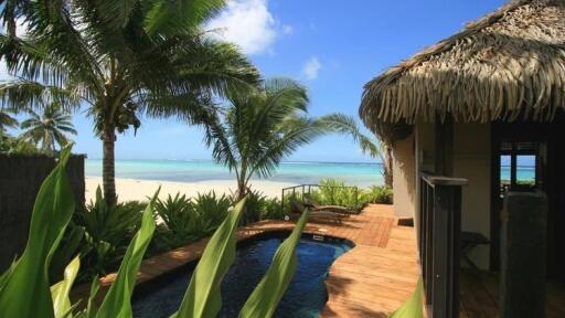 Deluxe Beachfront Villa