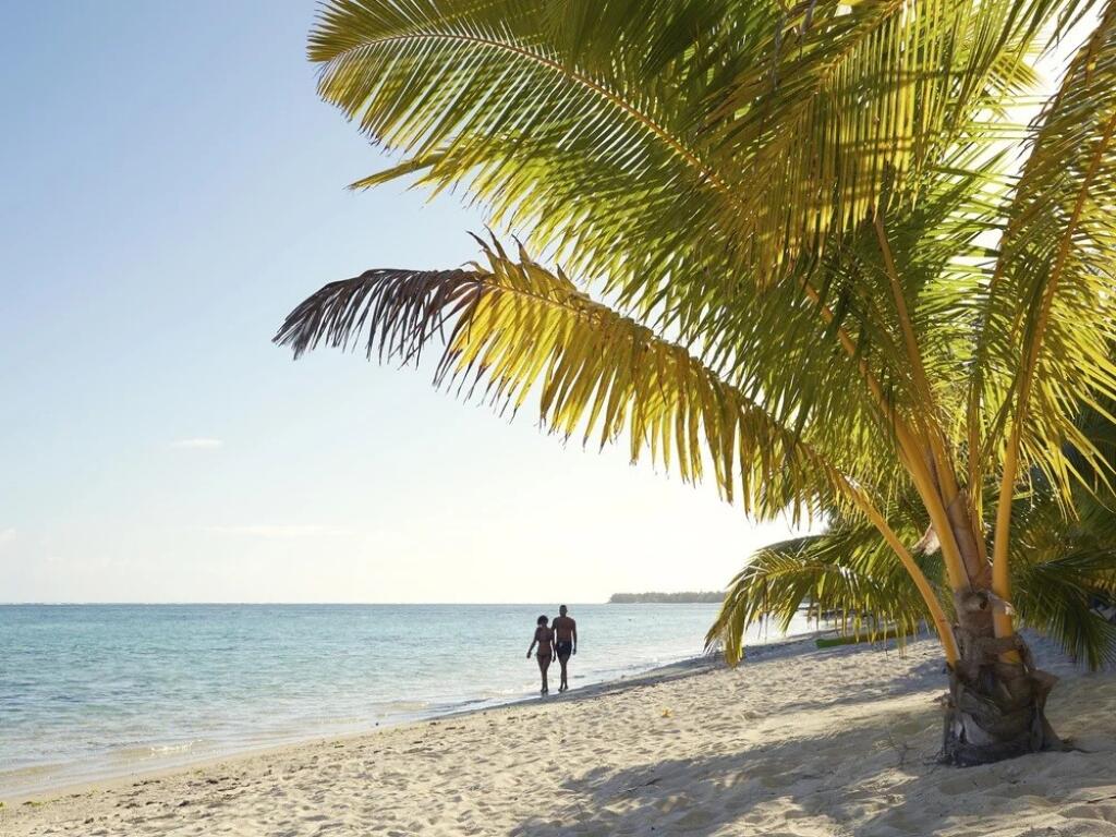 Escape to Aitutaki Paradise