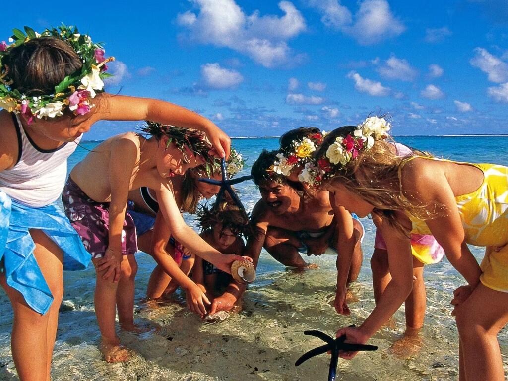 Cook Islands Special Offer: Kids Stay & Play Free