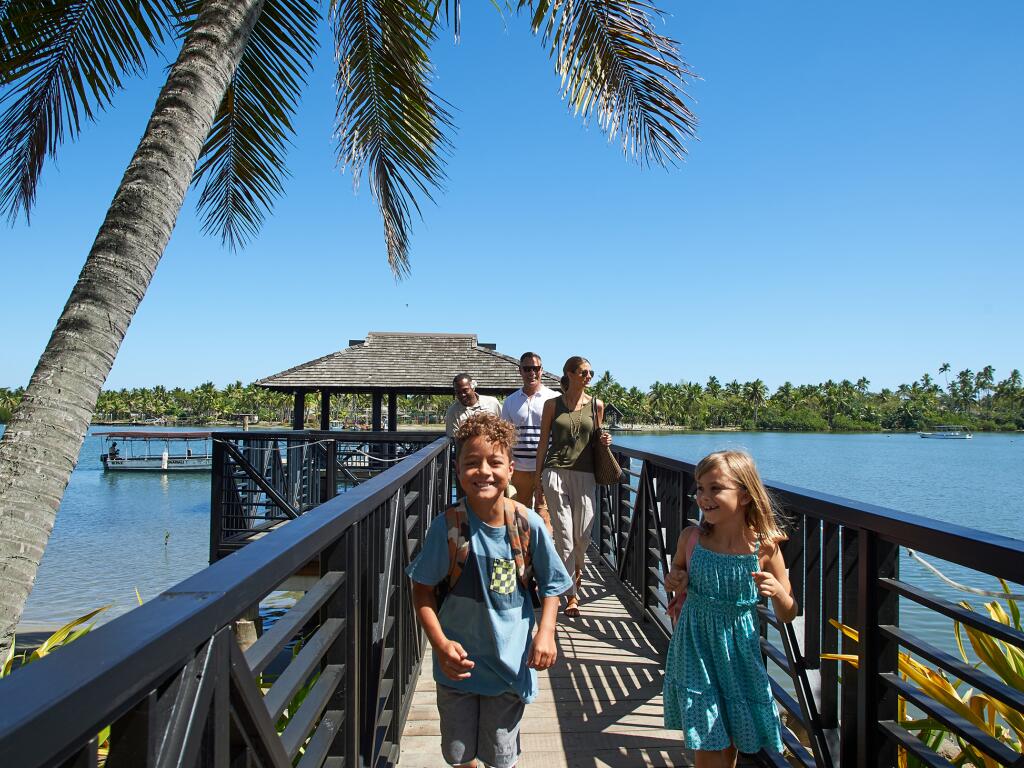 DoubleTree Resort by Hilton Fiji - Sonaisali Island