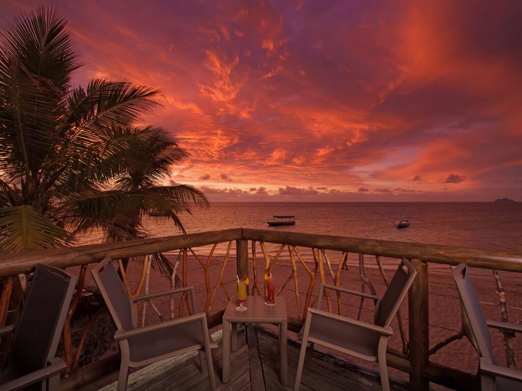 Sundowner Bar