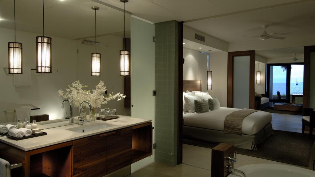 1 Bedroom Beachfront