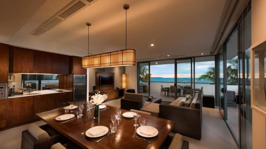 3 Bedroom Penthouse Beachfront
