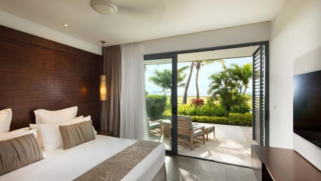 Beachfront Guestroom
