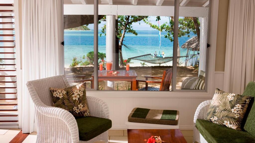 Deluxe Oceanview Bure