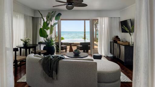Beachfront Pool Suite Lounge View