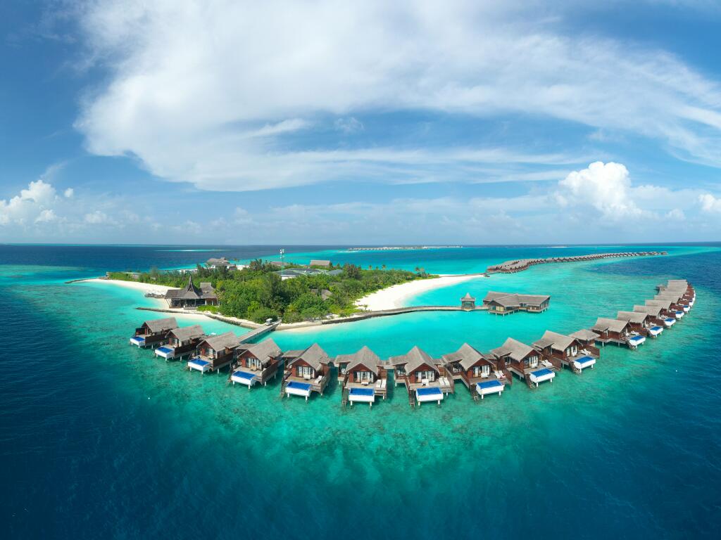 Kids Stay, Play & Transfer Free in Maldives + Save 35%