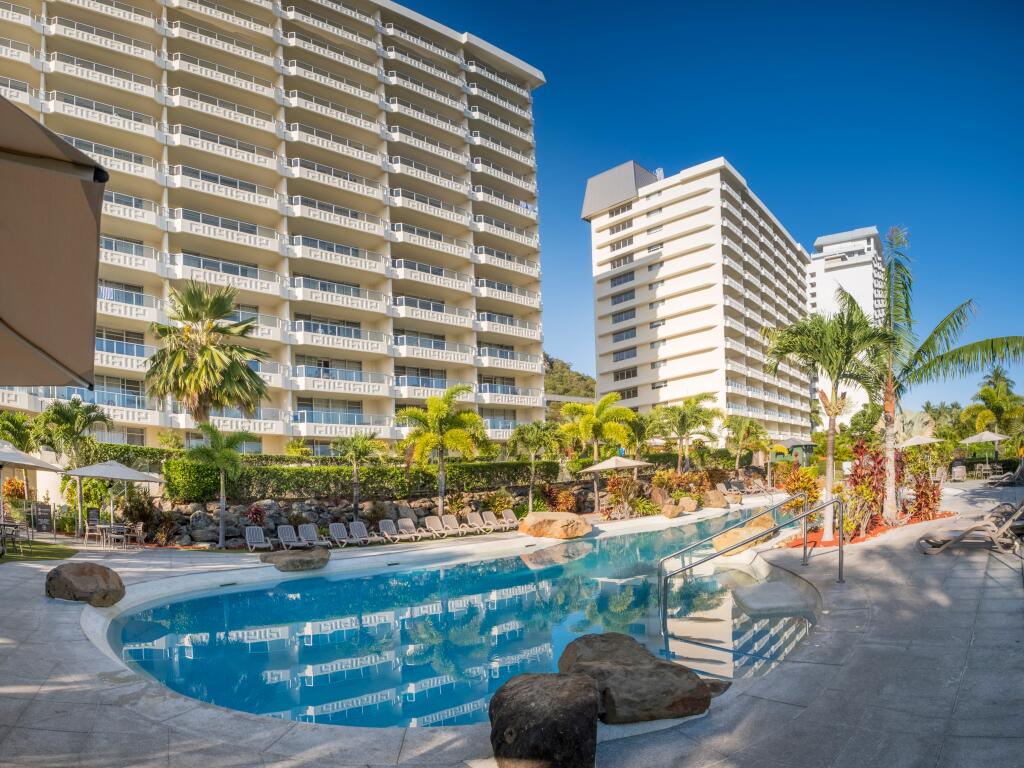 Limited Time Exclusive: Whitsundays Escape & Cruise