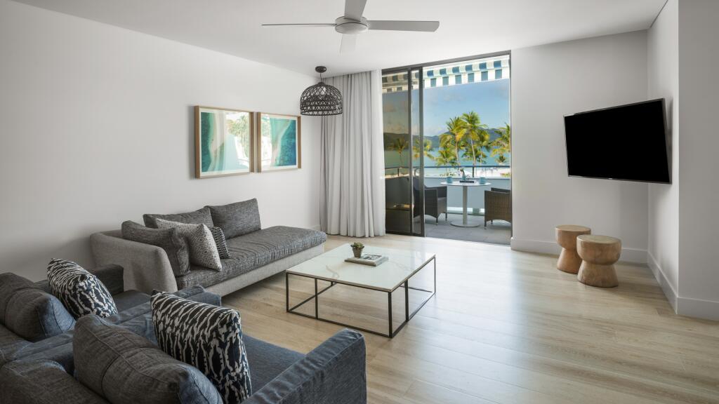 1 Bedroom Suite Pool View
