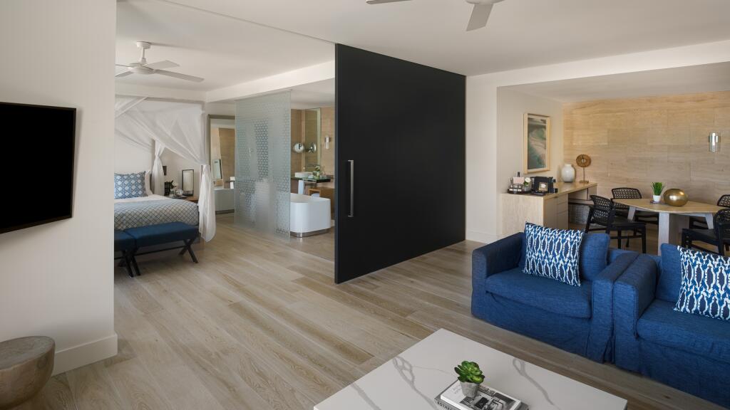 1 Bedroom Suite Pool View