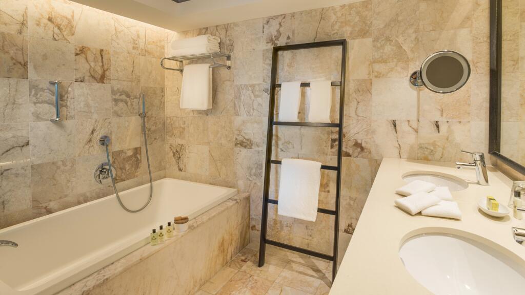 Premium Lagoon Ocean View
