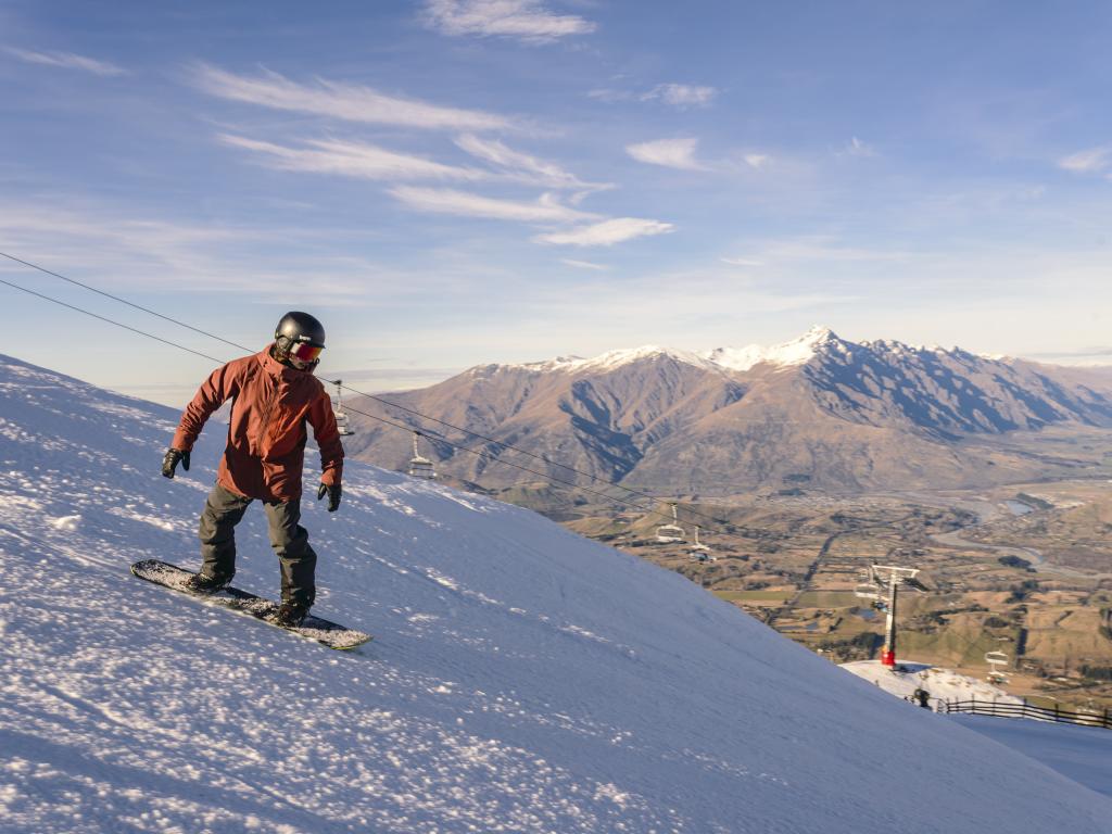 Queenstown Ski Great Offers for Skiing in Queenstown & New Zealand