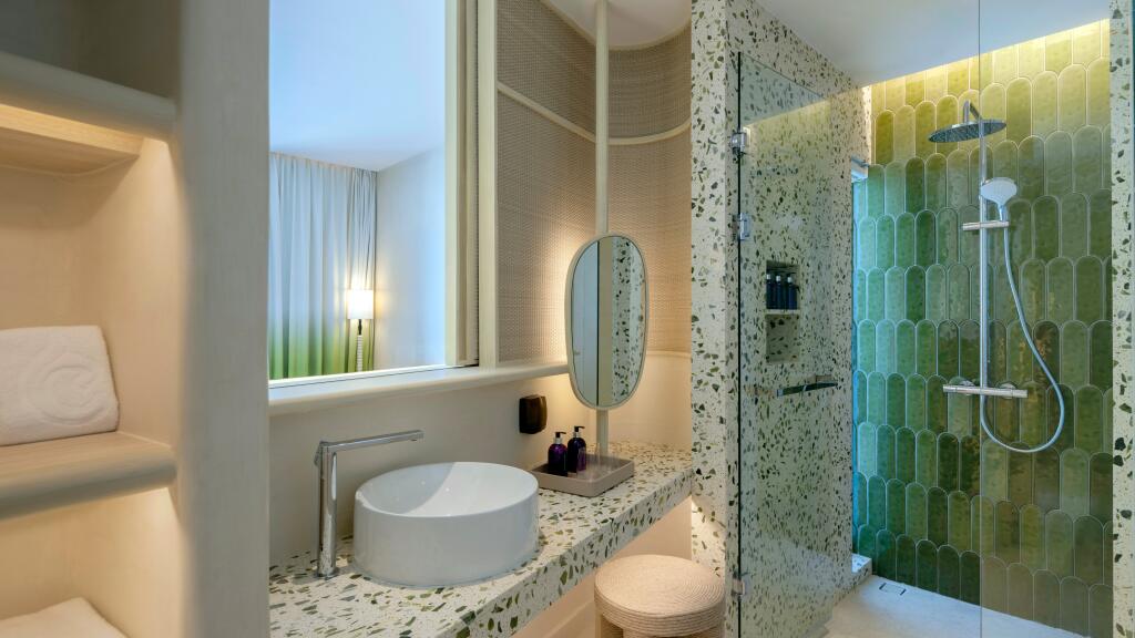 Mirage Beachfront Room