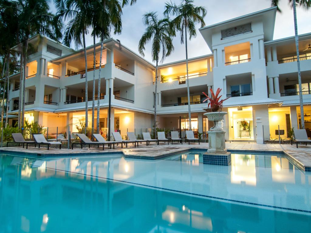 Popular Port Douglas Apartment