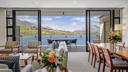 2 Bedroom Executive Lake View Penthouse