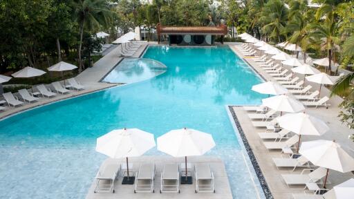 Tropical Pool