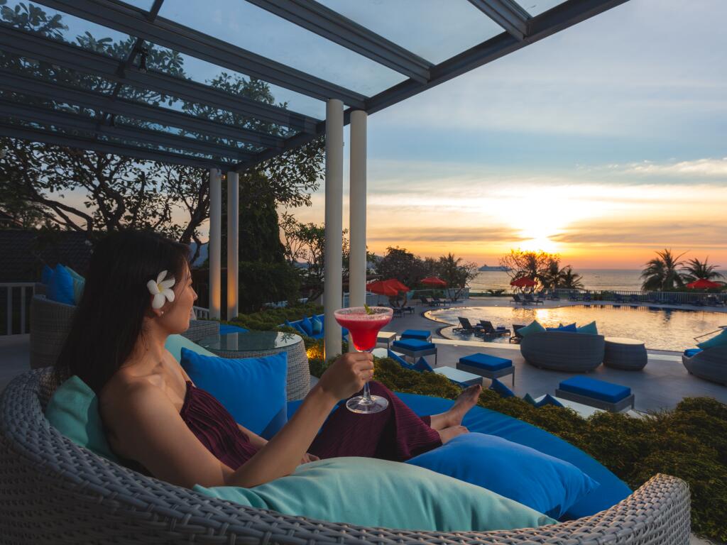 Ocean View Pool Bar
