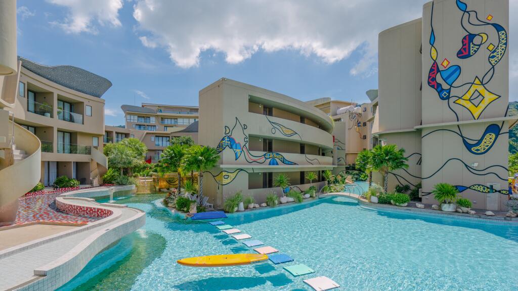 Elite Pool
