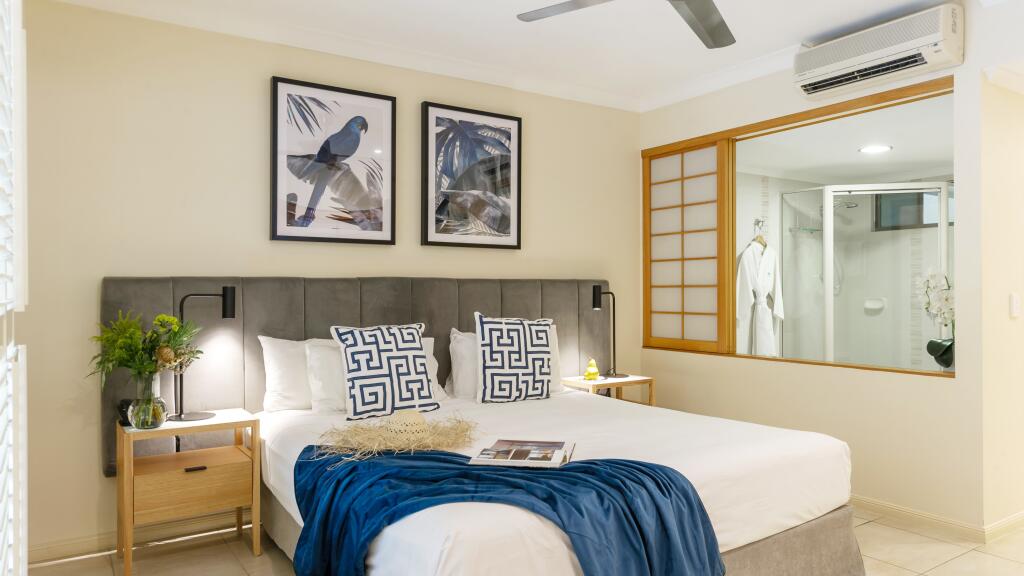 1 Bedroom Apartment Pool Deck