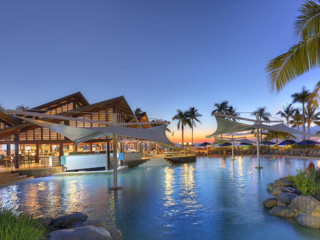Radisson Blu Resort Fiji Denarau Island