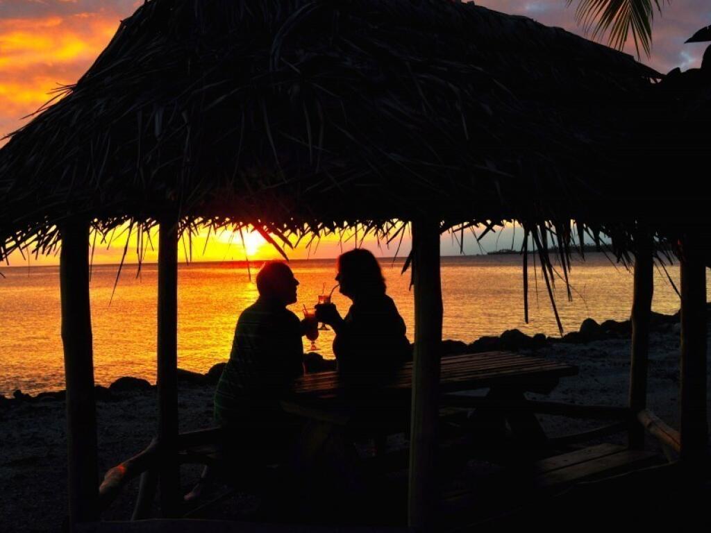 Sunset Serenity: Free Nights + Transfers Save up to 28%