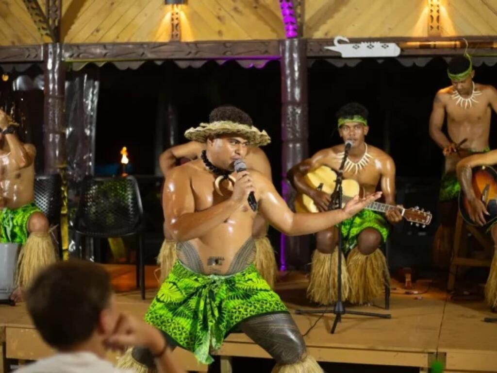 Maeva String Band Dinner & Show