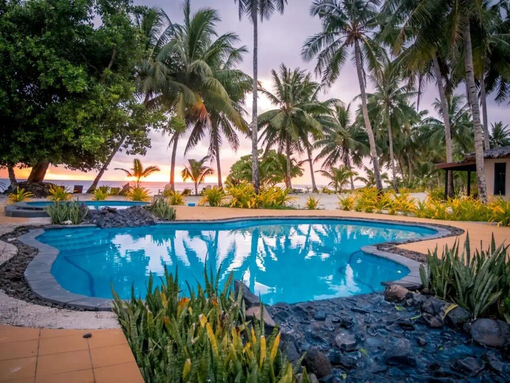 Escape to Paradise & Save: Resort Credit + Transfers + Pizza