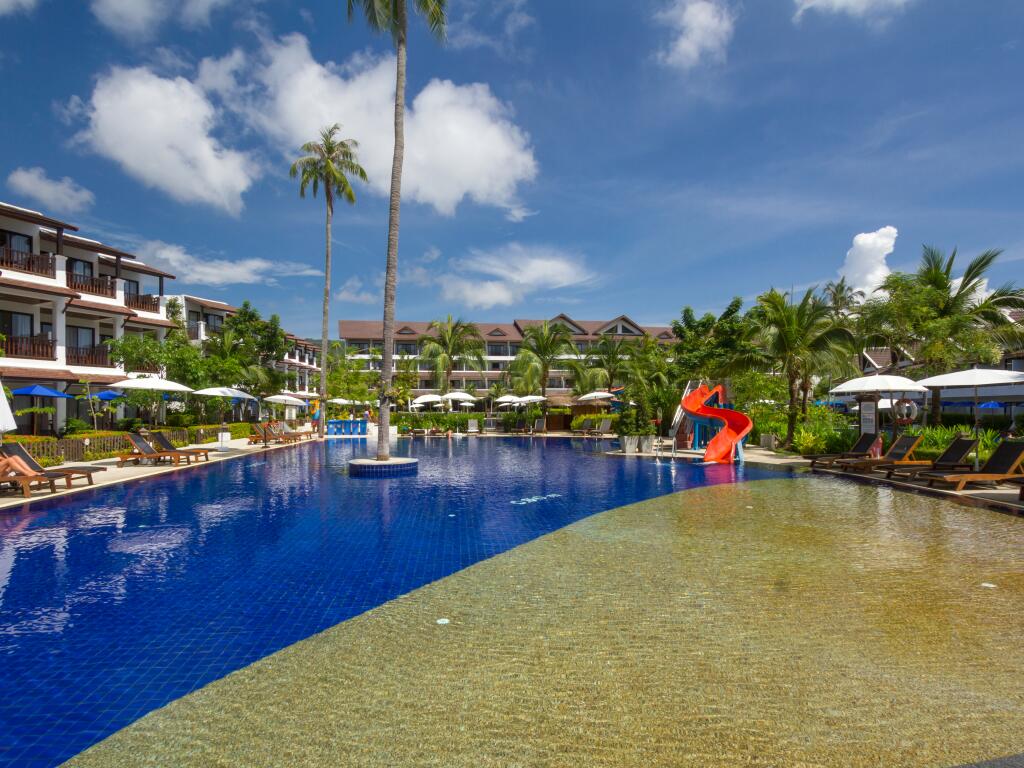 Sunwing Kamala Beach