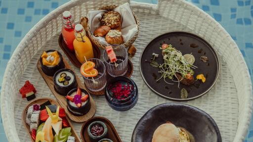 Floating Breakfast