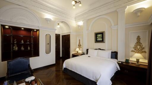 Century Deluxe River View