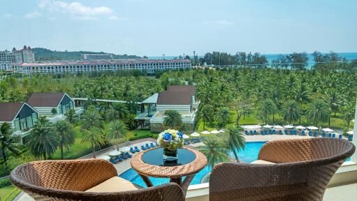 Deluxe Room Pool View