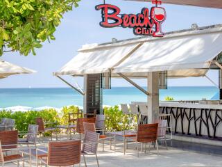 Beach Club Bar